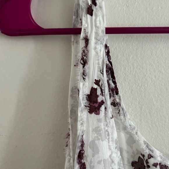 EUC Intimately Free People White Floral Flowy Top w Crochet Edges Size Large - Picture 4 of 5